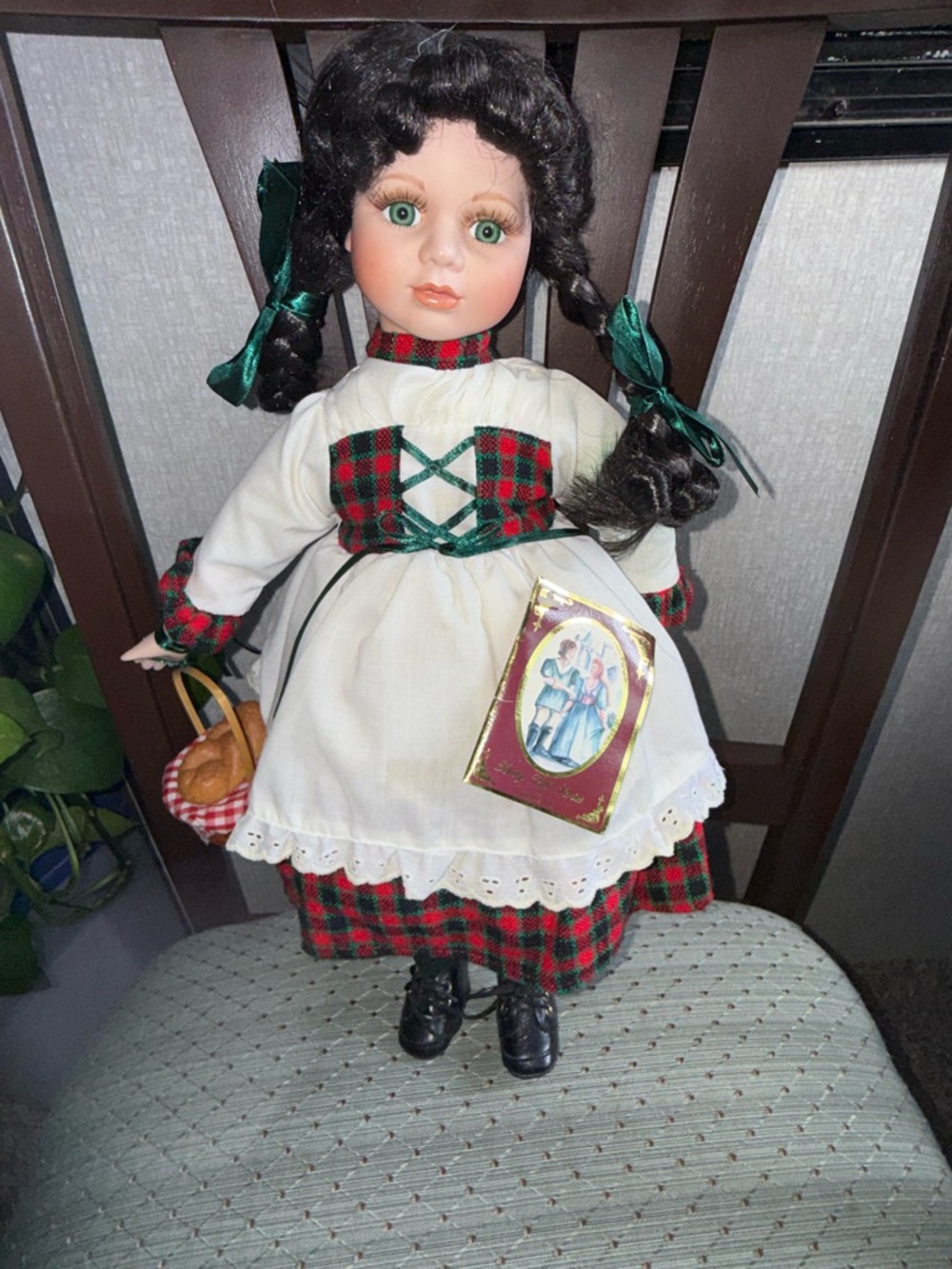 LITTLE RED RIDING HOOD Porcelain Doll - Geppeddo Fairy Tale Series W Basket